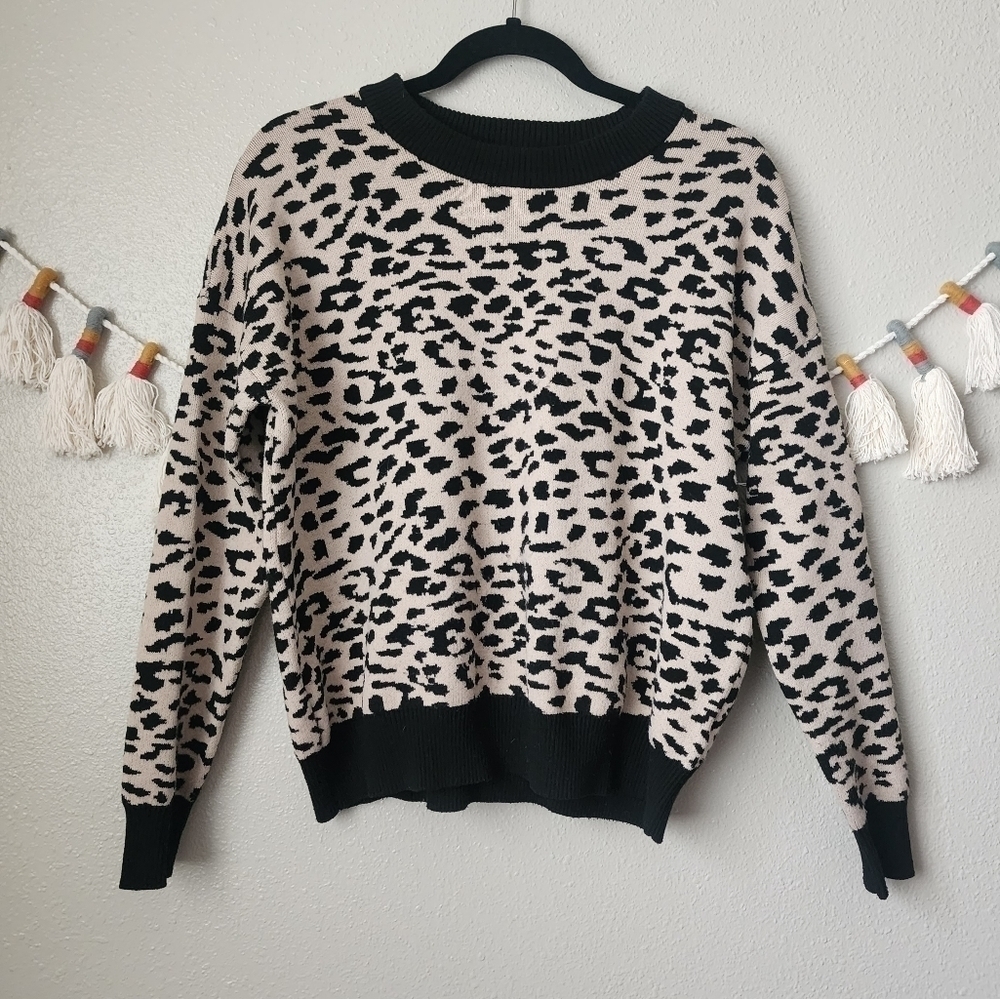 T Tahari Leopard Brown Pullover Knit Top Casual Chic Minimalist Size S